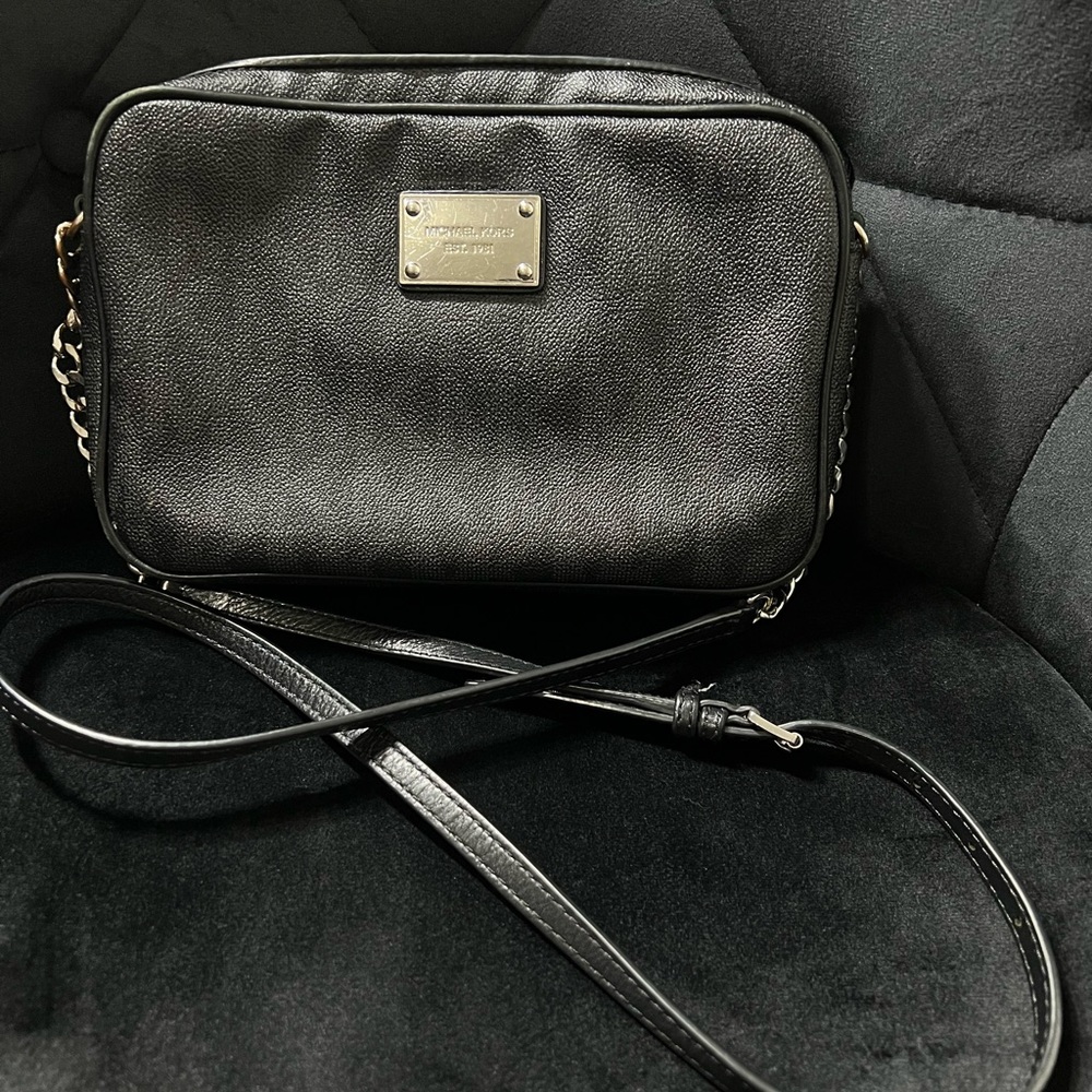 Black Saffiano Michael Kors Crossbody